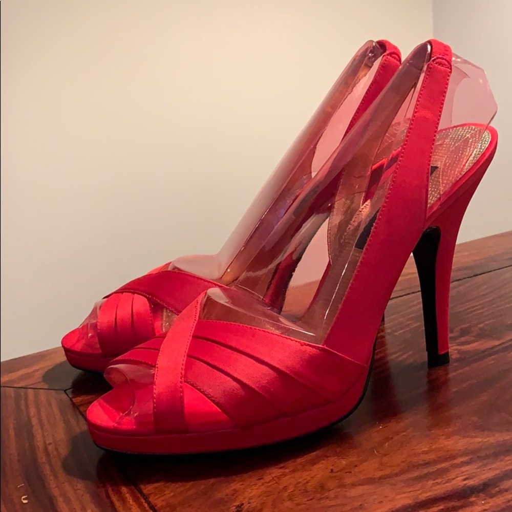Nina Shoes Elizana - LS (Scarlet Luster)